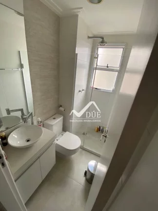 Imagem Vende-se apartamento com 2 dormitórios com área de lazer