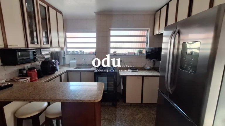 Imagem Um imóvel pensado para quem precisa viver bem ? e aproveitar oportunidades reais de renda. Este sob...