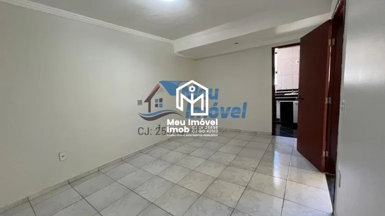 Imagem QN 406 Conj 16 Samambaia Sobrado 4 Quartos 1 Suíte 3 Vagas 105m² Varanda Lavabo