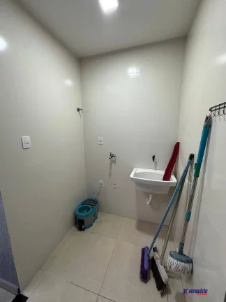 Imagem VENDO OPORTUNIDADE CASA 3/4 REFORMADA SIM