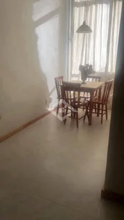 Imagem Apartamento 100 m², 3 Quartos, Reformado, à Venda em Copacabana Posto 2