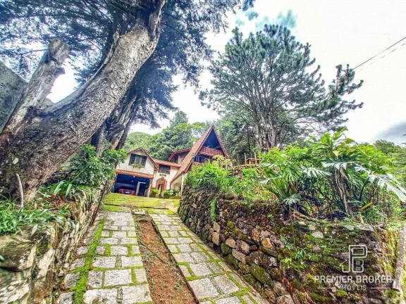 Imagem Casa à venda, 137 m² por R$ 780.000,00 - Cascata dos Amores - Teresópolis/RJ