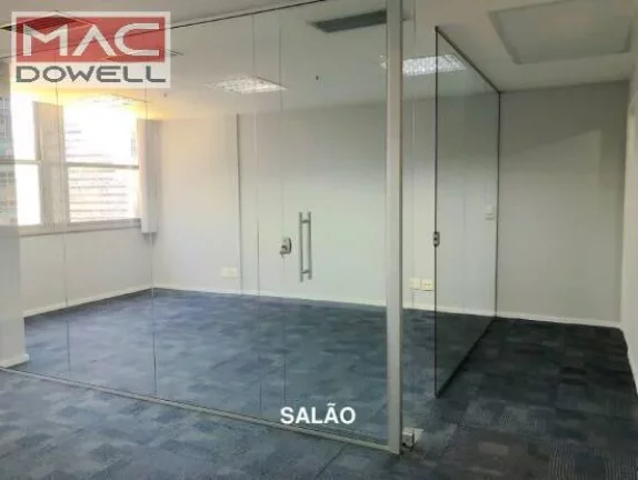 Imagem Sala comercial de 70 m² / 17° Andar - Ed.De Paoli - Centro