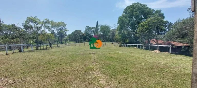 Imagem Área para Venda em São Roque, Jardim Boa Vista, 2 dormitórios, 3 banheiros