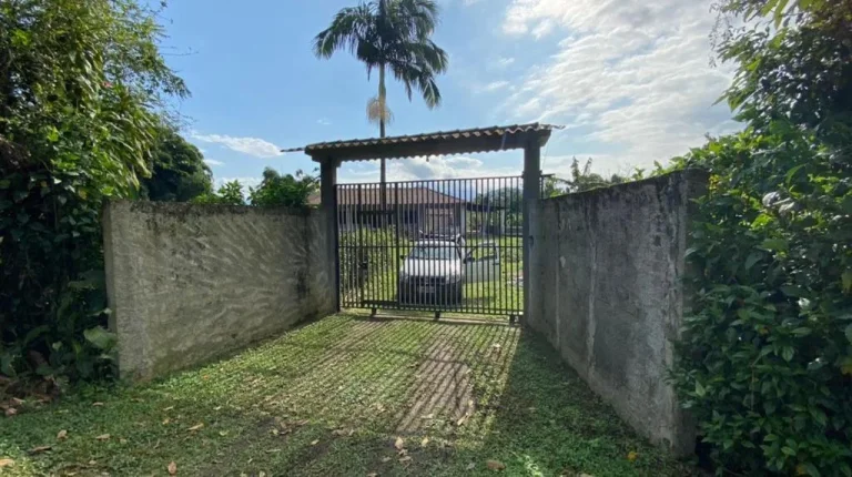 Imagem Chácara para Venda em Antonina, Cachoeira, 3 dormitórios, 1 banheiro