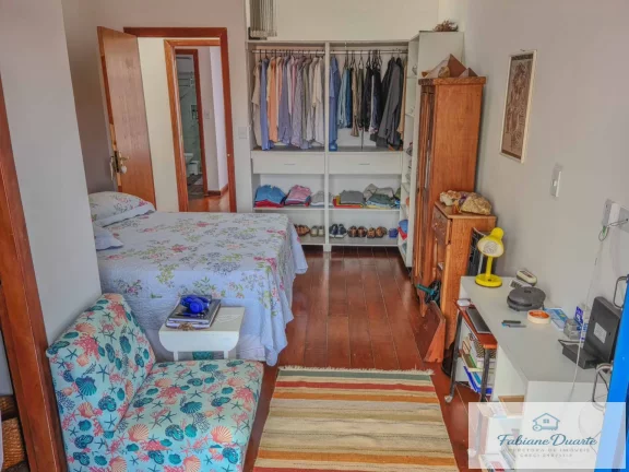 Imagem Casa sobrado bem localizada no Itagua , 02 suítes