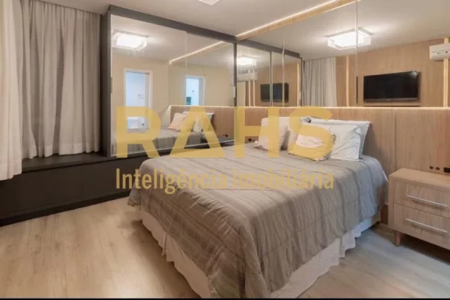 Imagem Linda cobertura duplex para venda! O imóvel está localizado no coração da cidade de Joinville. A...