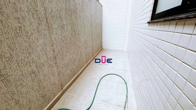 Imagem Casa com 3 dormitórios à venda, 156 m² por R$ 1.300.000 - Embaré - Santos/SP
