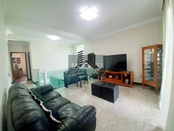 Imagem Casa 4 Quartos no Bairro Trevo