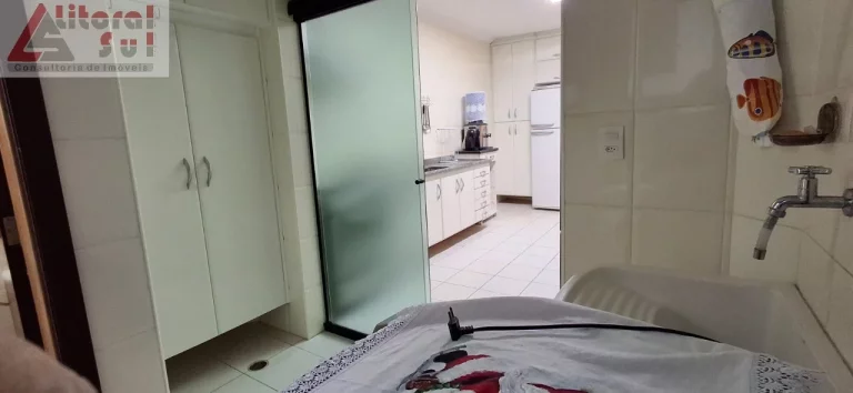 Imagem Apartamento à venda em Praia Grande-SP, Tupi: 3 quartos, 1 suíte, 1 sala, 3 banheiros, 2 vagas, 130m². Confira já!