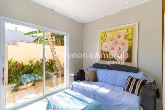 Imagem Casa estilo sobrado com linda vista da varanda, 263m² de área construída, muito bem distribuída ...