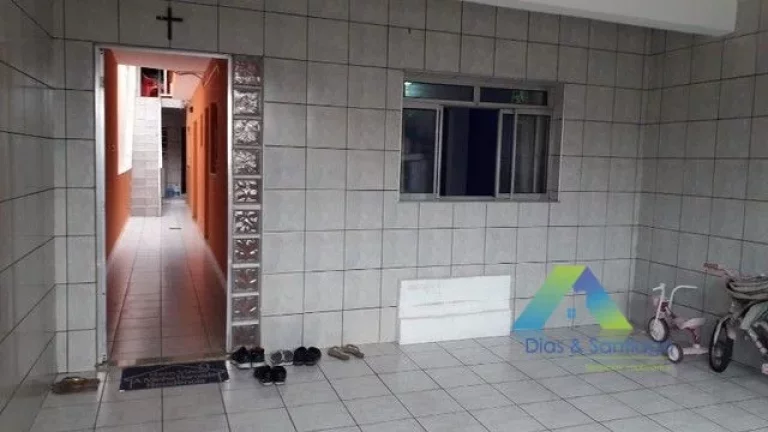Imagem DIADEMA Sobrado 188M², 3 dormitórios, 2 vagas com ótima localização e valor !!!
