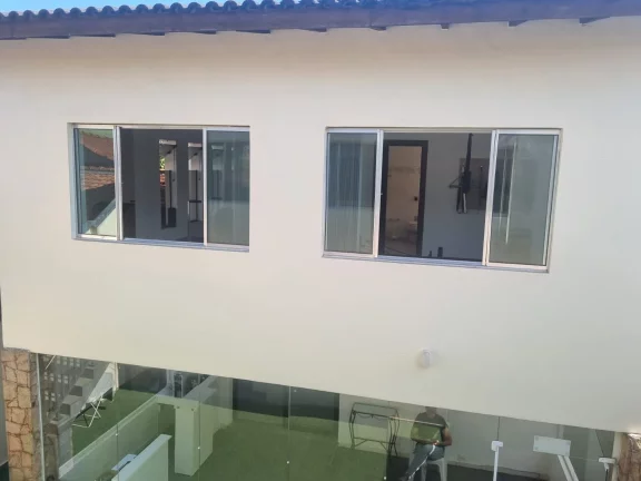 Imagem Alugo Sobrado com 3 dormitórios - 2 vagas - Edícula - Jardim Consórcio!