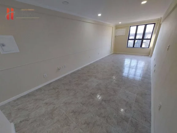 Imagem Sala comercial com 35m²na esquina com a Av. Brigadeiro Lima e Silva.