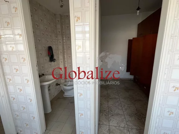 Imagem Ótimo apartamento de 3 dormitórios com suíte com vista lateral para o mar no bairro da Ponta da Praia em Santos (SP) por R$.900.000,00 !