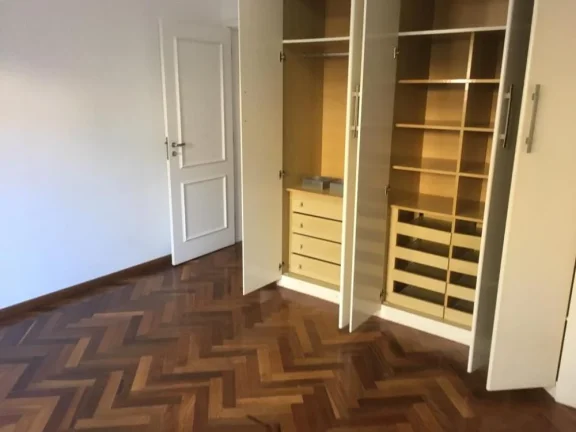 Imagem Casa em Aldeia da Serra - 370m²