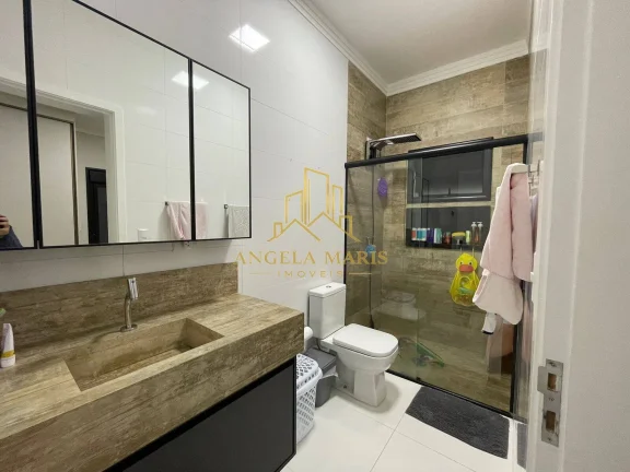 Imagem Casa térrea,3 Dormitórios ( 1Suíte), 136m², Cond. Rudá Bairro Floresta.
