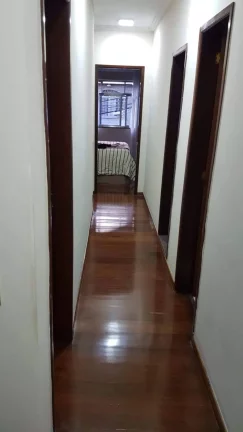 Imagem CASA COM 3 QUARTOS, SUITE, LOJA, SAUNA. NOVA FRIBURGO.