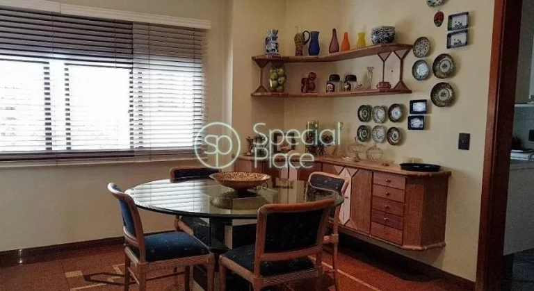 Imagem Cobertura com vista definitiva para a Z1 zona residencial de Moema. No piso superior, possui lazer c...