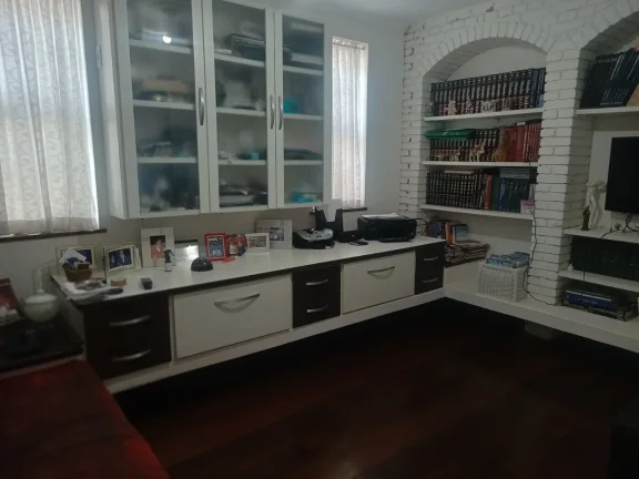 Imagem Casa Comercial de Alto Padrão na Vila Trujillo Sorocaba-SP 4 Quartos, 3 Salas, 4 Vagas de Garagem 559,00 m²