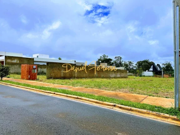 Imagem Lote plano, nascente no Condomínio Le Jardin - Jardim Botânico - Brasília/DF