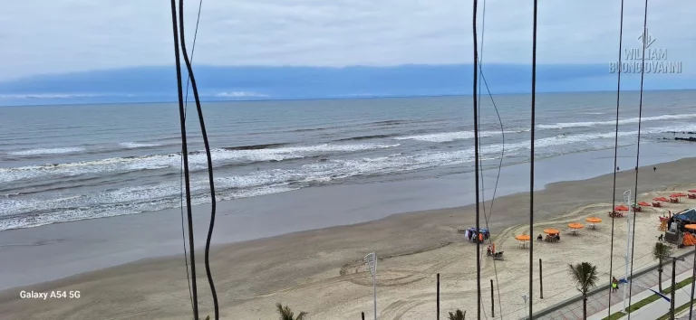 Imagem Apartamento 2 dormitórios sendo 1 suíte + lavabo frente mar em Mongaguá