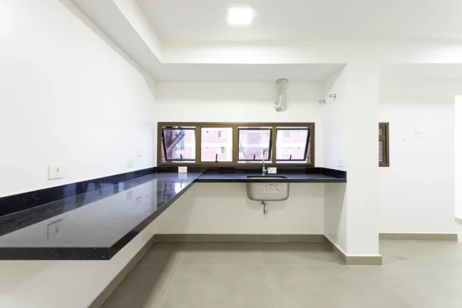 Imagem Apartamento Sumaré - 283M², Reformado, 5 Dorms, 4 Suítes, 5 Vagas, Lareira, Lazer Completo.