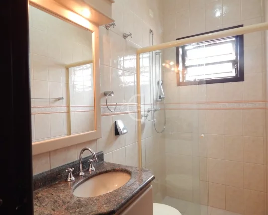 Imagem CASA NO AMÉRICA COM AMPLO TERRENO!