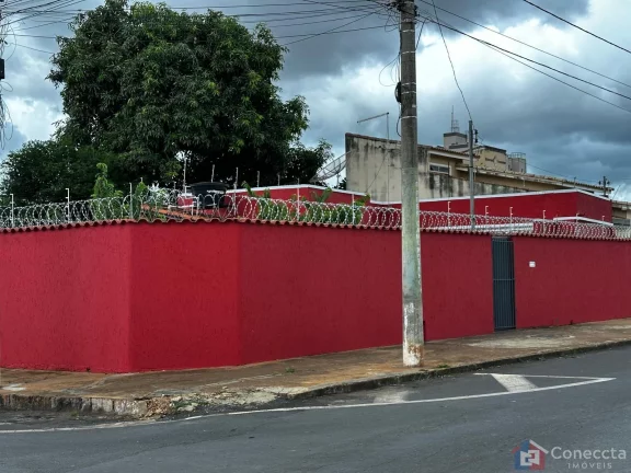 Imagem Casa à venda no bairro Brasil em Patos de Minas - Apenas 220 mil