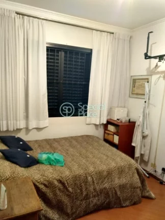 Imagem 115 metros 4 dormitórios 1 suíte 4 banheiros 2 vagas Living para 2 ambientes, ampla varanda, ensol...