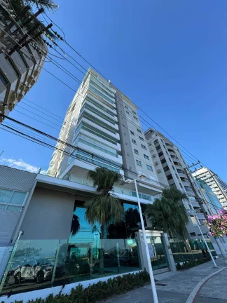Imagem Apartamento com 3 Suítes e 2 Vagas de garagem em Florianópolis