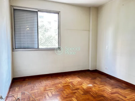 Imagem Ótimo apartamento com 109m² em Moema Pássaros Living amplo com janelões, o terceiro dormitório ...