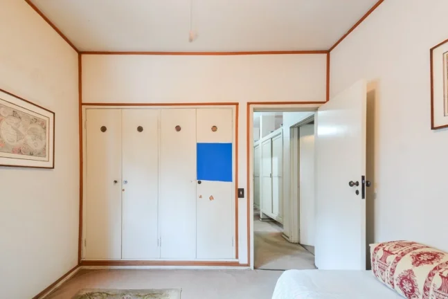 Imagem Apartamento 175M², 3Q, 3 Banheiros, 1 Vaga, Banheira, Ventilador de Teto.