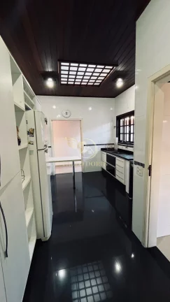 Imagem CASA DE 298 m² À VENDA NO CENTRO DE UBATUBA-SP