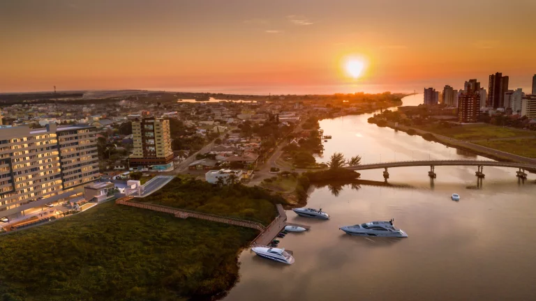 Imagem Apartamento à venda em Passo de Torres, Centro, com 2 quartos, 81,3m²