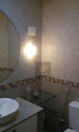 Imagem Casa com Piscina de 4 Quartos em Cajueiro, Recife