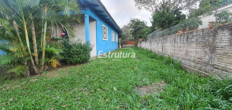 Imagem Casa com terreno amplo no bairro Camobi