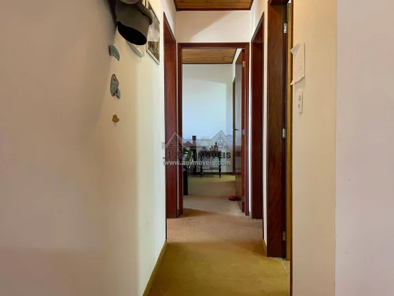 Imagem Apartamento 3 Dormitórios à Venda em Campos do Jordão | com Lareira