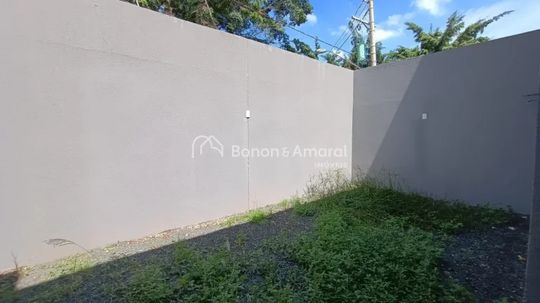 Imagem Esta casa recém construída, com 2 suítes, localizada em um condomínio completo, é a escolha per...