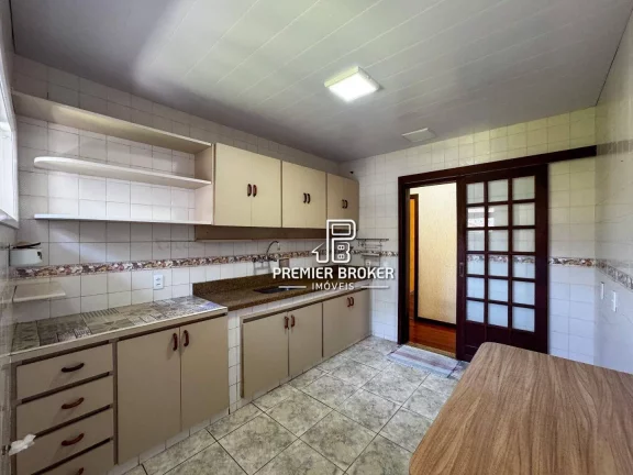 Imagem Casa à venda, 315 m² por R$ 1.180.000,00 - Carlos Guinle - Teresópolis/RJ