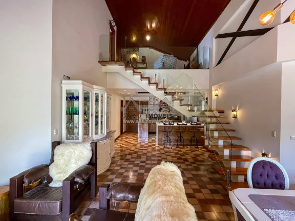 Imagem Cobertura Duplex Morro do Elefante — 3 suítes, calefação | Capivari