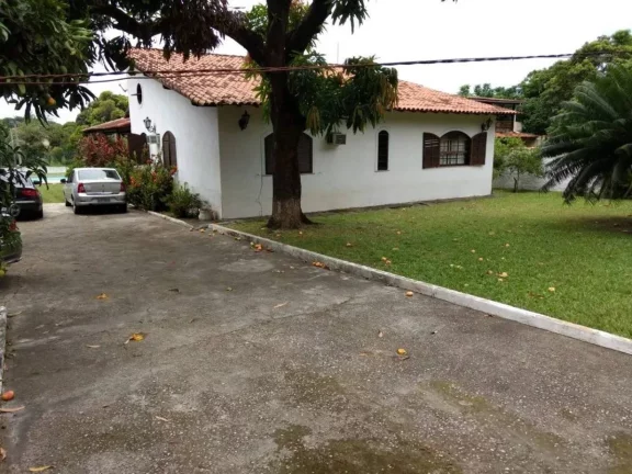 Imagem Sítio à venda em Maricá, Jardim Atlântico Central (Itaipuaçu), com 5 quartos, 250m2