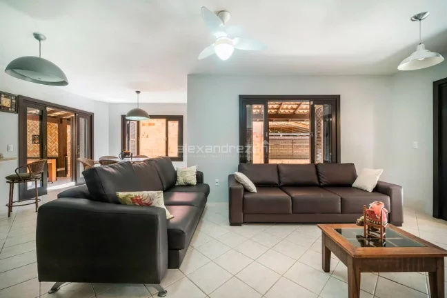 Imagem Casa duplex 2 dormitórios