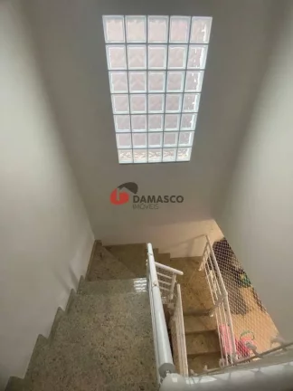 Imagem Sobrado para Locação 3 Quartos, 1 Suite, 2 Vagas, Jardim, Santo André - SP