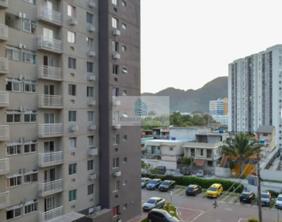 Imagem Apartamento à venda no Rio de Janeiro-RJ, bairro Camorim: 2 quartos, 1 sala, 1 banheiro, 1 vaga garagem, 50,00m².