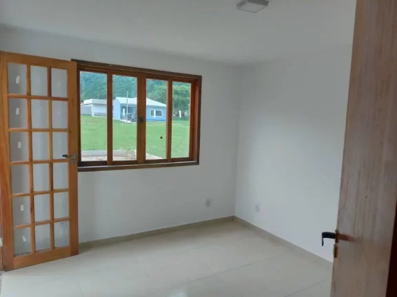 Imagem Casa de condomínio à venda em Maricá, São José do Imbassaí, com 3 quartos, 100m2