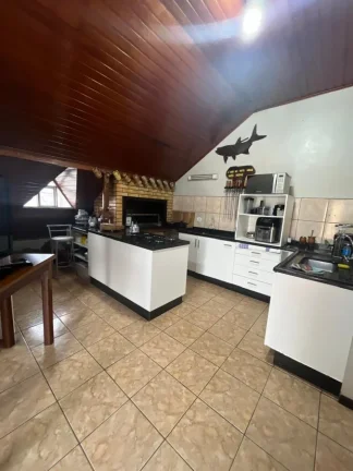 Imagem Casa na Fazenda Rio Grande. Naçoes. 221 m2. Amplo terreno.