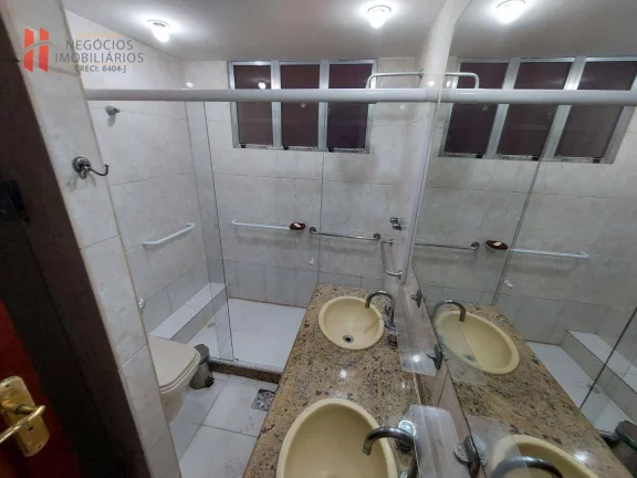 Imagem APARTAMENTO de frente para a PRAIA com 3 quartos à venda em Copacabana no Rio de Janeiro/RJ