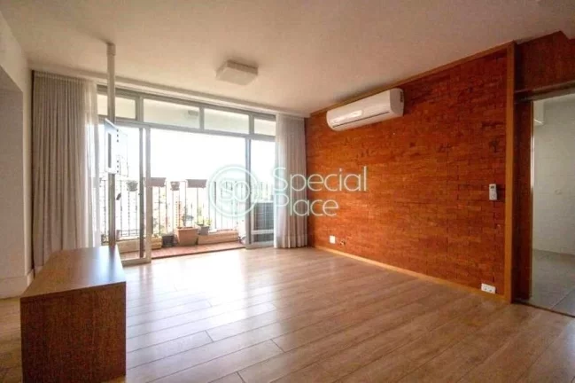 Imagem Ótima cobertura em Perdizes com 237m² divididos em dois pavimentos. No primeiro piso temos um óti...