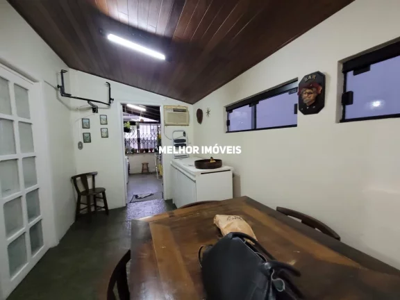 Imagem Apartamento Garden Mobiliado à Venda com 02 Dormitórios Localizado no Centro de Balneário Camboriú - SC